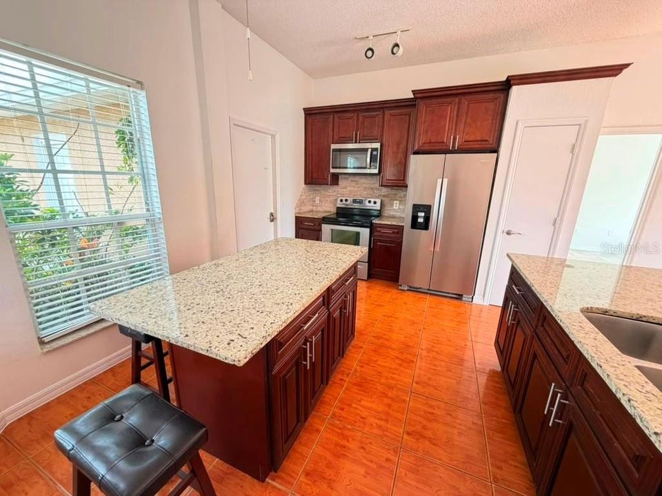 В аренду: $2,500 (3 спален, 2 ванн, 1438 Квадратных фут)