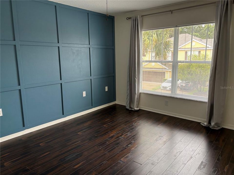 For Sale: $325,000 (3 beds, 2 baths, 1511 Square Feet)