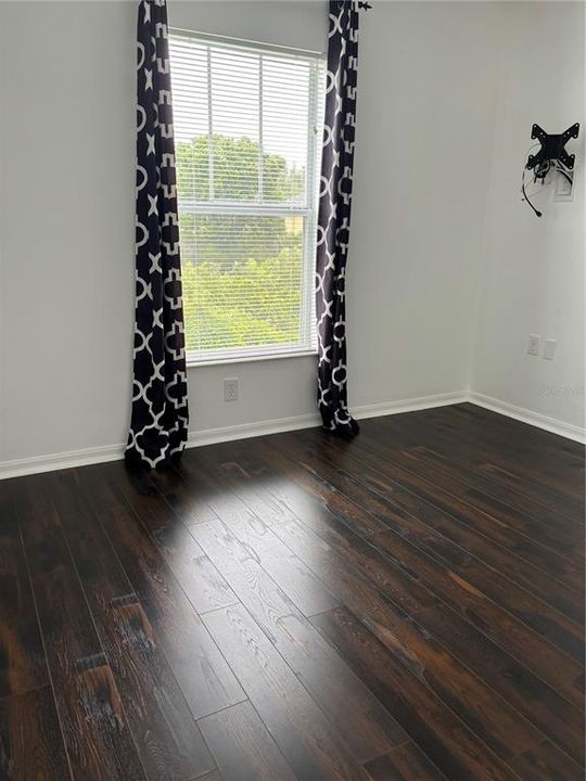 For Sale: $325,000 (3 beds, 2 baths, 1511 Square Feet)
