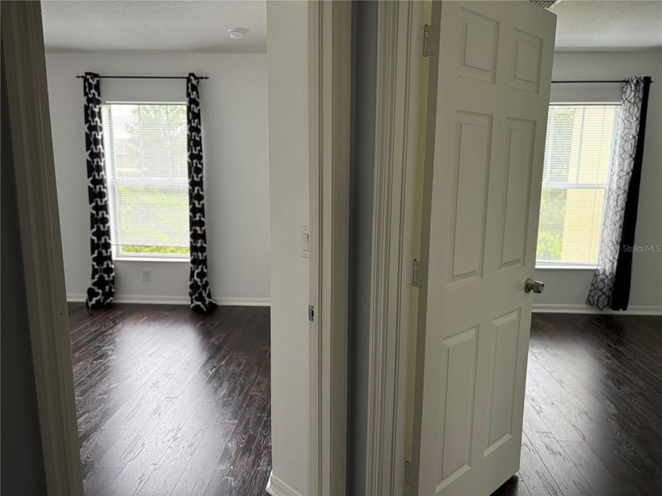 For Sale: $325,000 (3 beds, 2 baths, 1511 Square Feet)