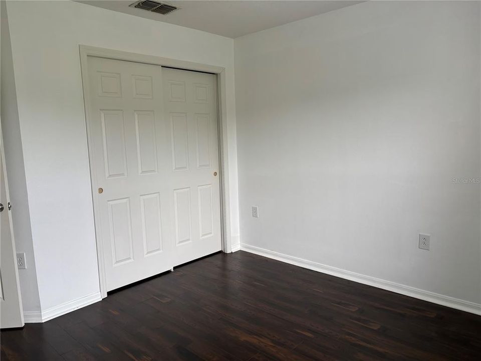 For Sale: $325,000 (3 beds, 2 baths, 1511 Square Feet)