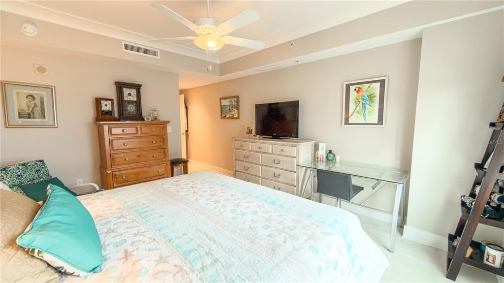 For Rent: $8,000 (2 beds, 2 baths, 1336 Square Feet)
