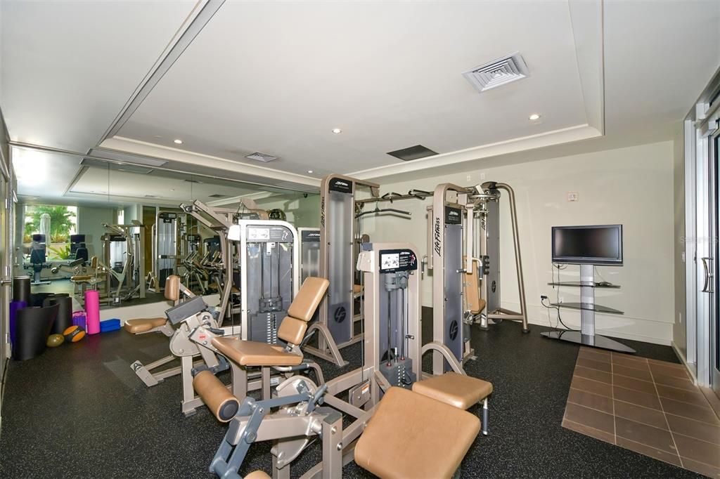 For Rent: $8,000 (2 beds, 2 baths, 1336 Square Feet)