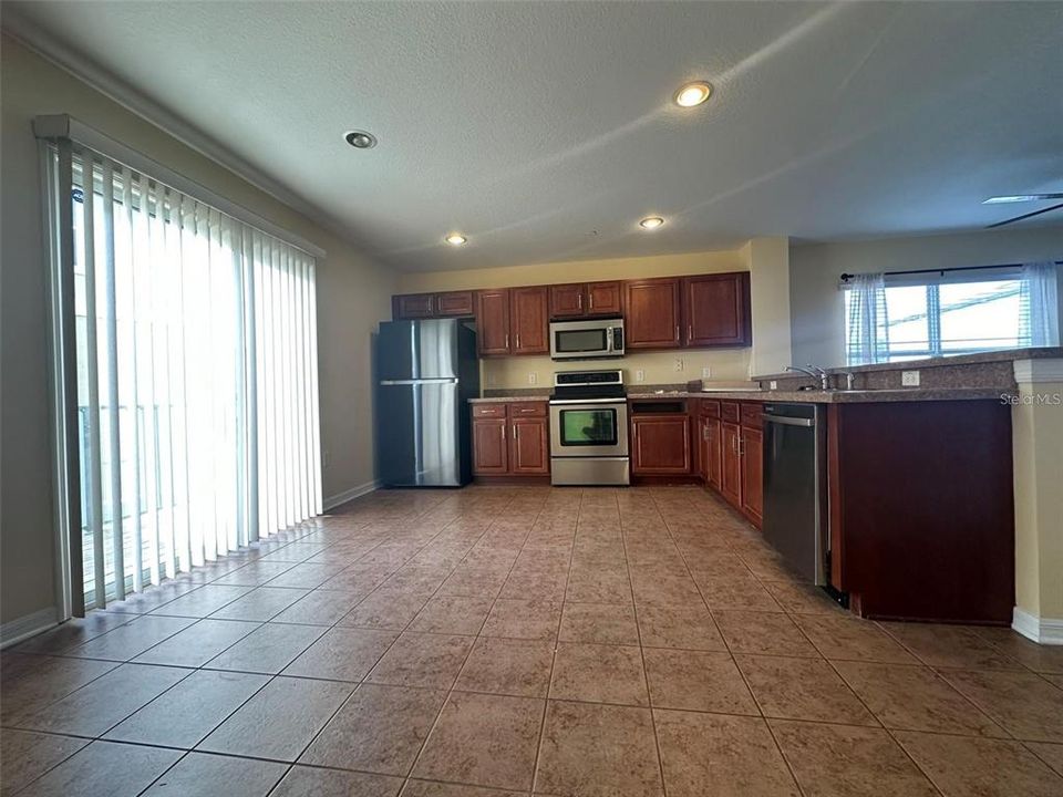For Sale: $300,000 (3 beds, 2 baths, 1620 Square Feet)