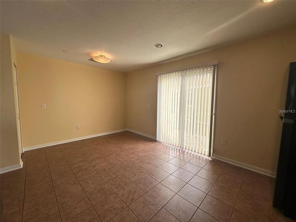 For Sale: $300,000 (3 beds, 2 baths, 1620 Square Feet)