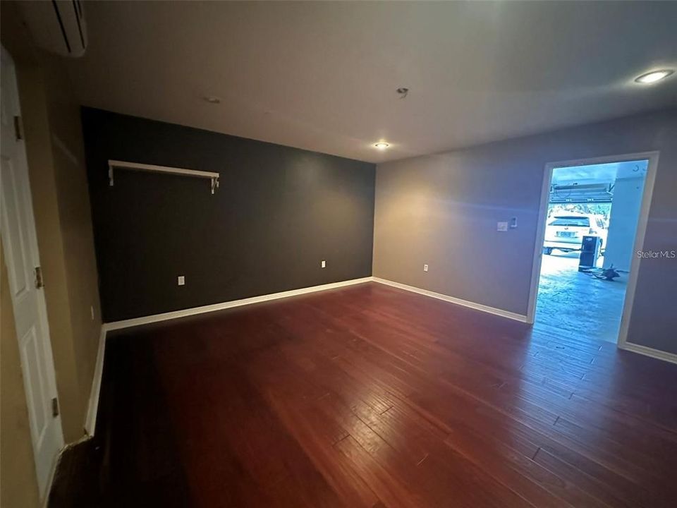 For Sale: $300,000 (3 beds, 2 baths, 1620 Square Feet)