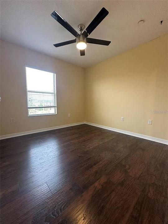 For Sale: $300,000 (3 beds, 2 baths, 1620 Square Feet)