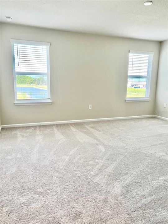 For Rent: $2,495 (4 beds, 2 baths, 2048 Square Feet)