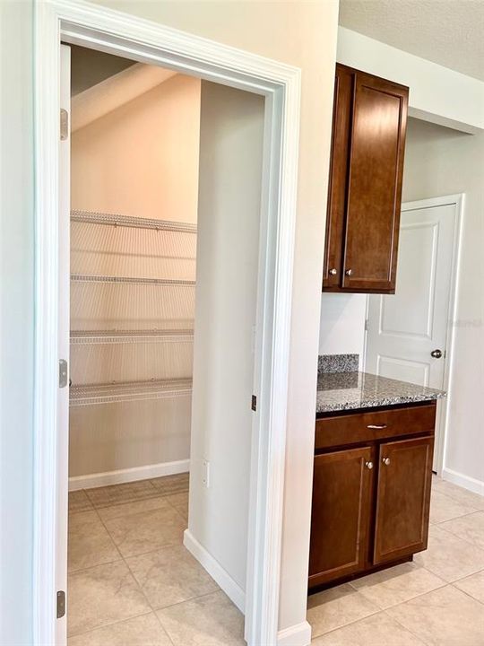 For Rent: $2,495 (4 beds, 2 baths, 2048 Square Feet)