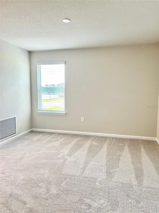 For Rent: $2,495 (4 beds, 2 baths, 2048 Square Feet)