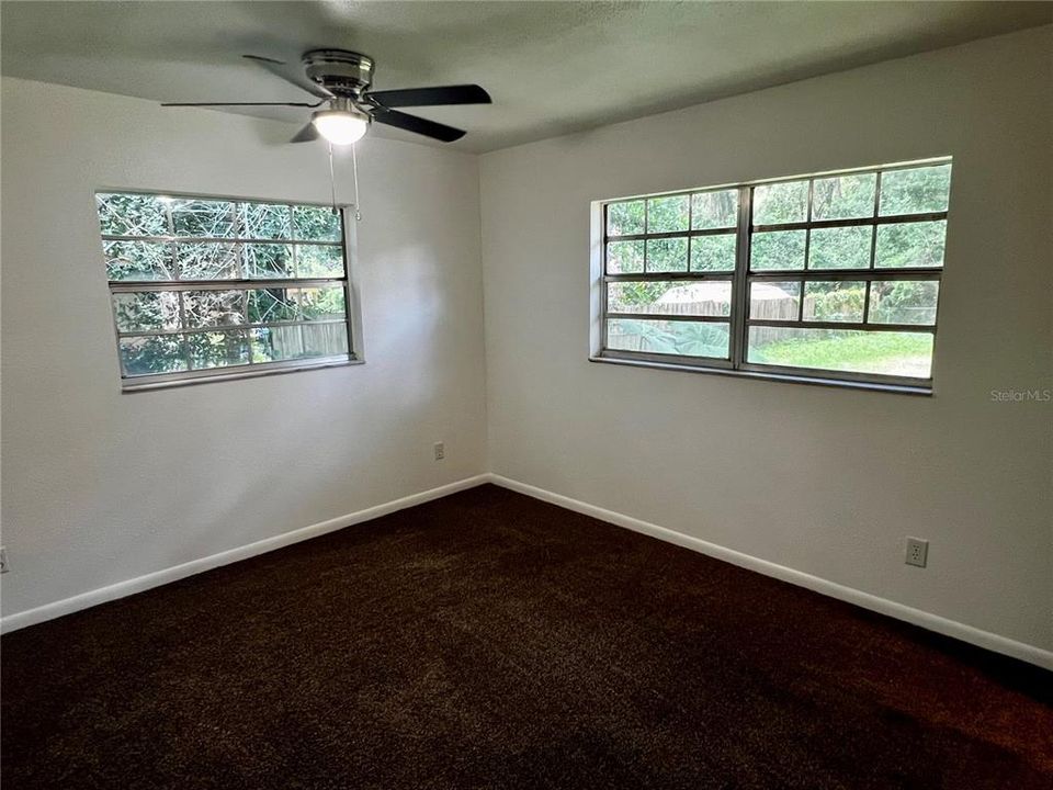 For Sale: $239,900 (3 beds, 2 baths, 1560 Square Feet)