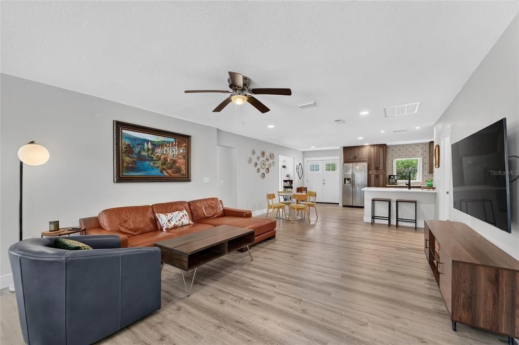 For Sale: $489,500 (4 beds, 2 baths, 2125 Square Feet)