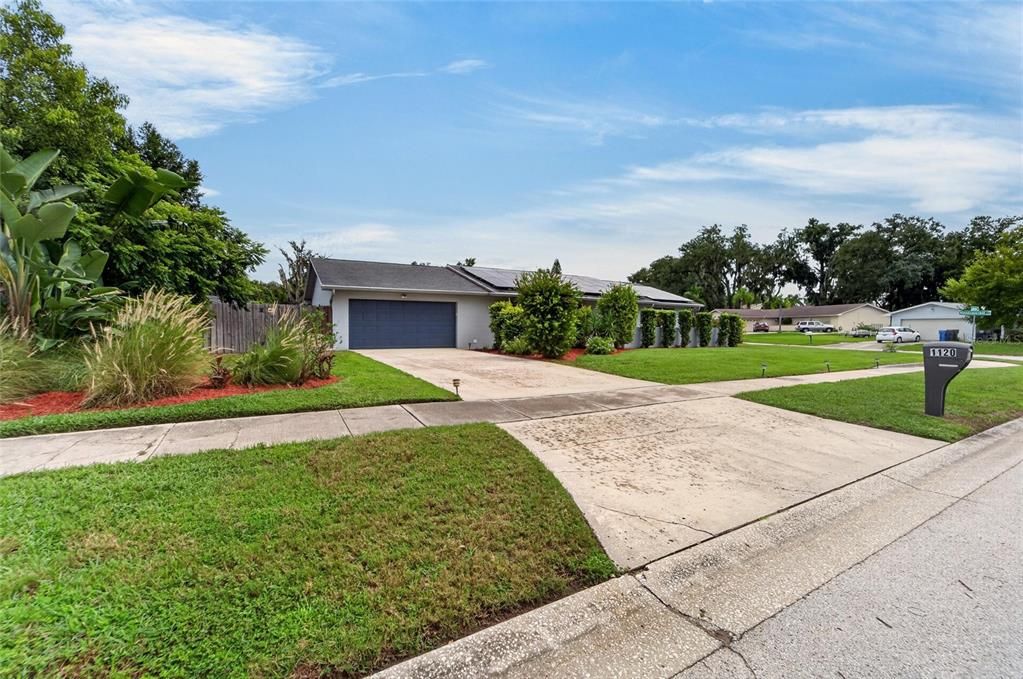 For Sale: $489,500 (4 beds, 2 baths, 2125 Square Feet)