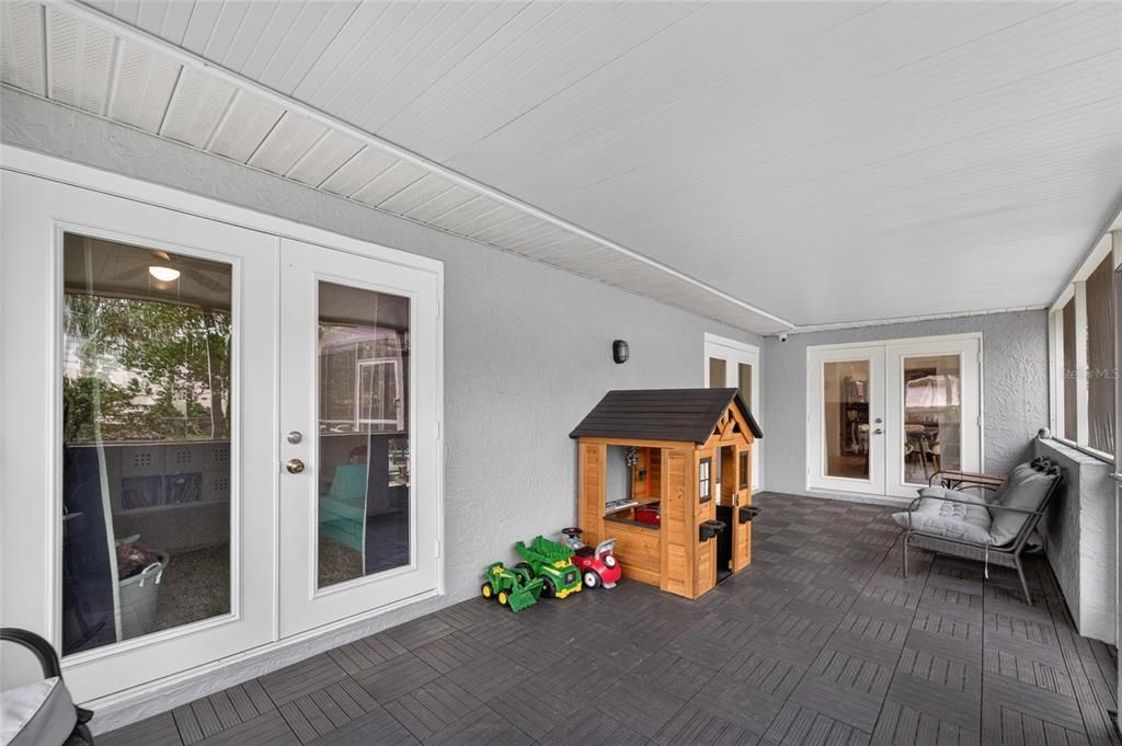 For Sale: $489,500 (4 beds, 2 baths, 2125 Square Feet)