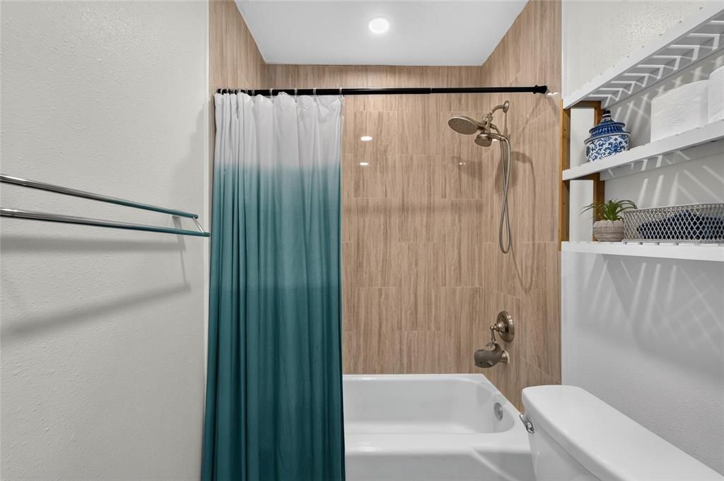 For Sale: $489,500 (4 beds, 2 baths, 2125 Square Feet)
