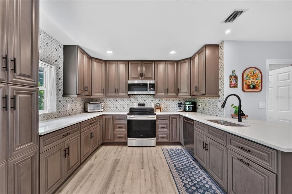 For Sale: $489,500 (4 beds, 2 baths, 2125 Square Feet)
