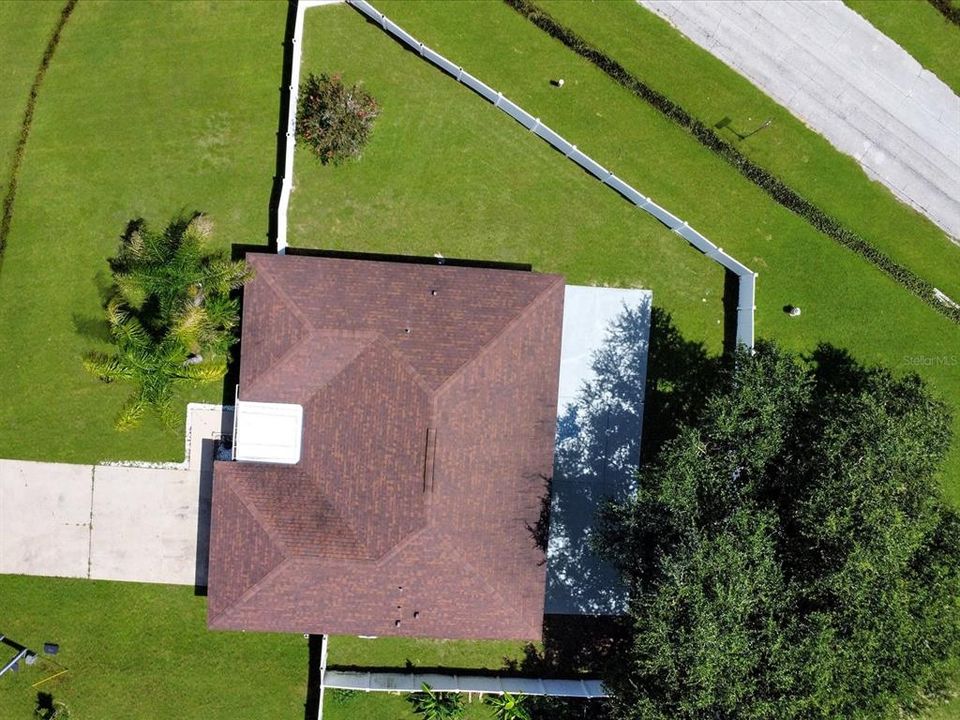На продажу: $265,000 (4 спален, 2 ванн, 1330 Квадратных фут)
