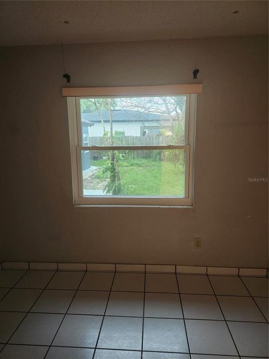 En Venta: $489,900 (4 camas, 2 baños, 1935 Pies cuadrados)