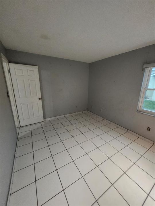 En Venta: $489,900 (4 camas, 2 baños, 1935 Pies cuadrados)