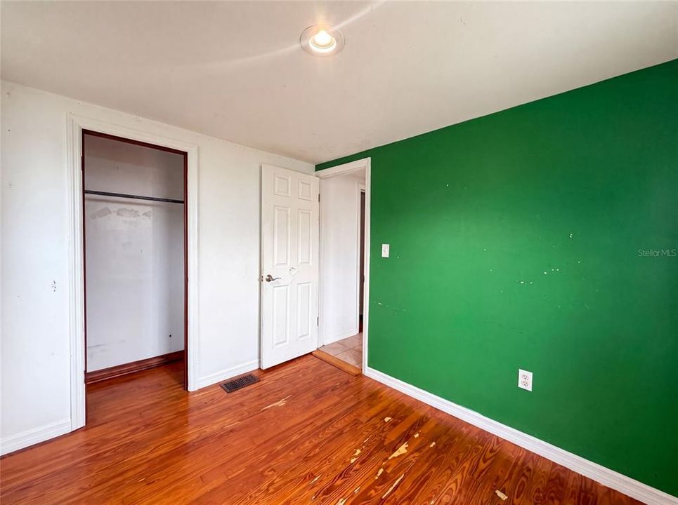 For Sale: $232,000 (3 beds, 2 baths, 1625 Square Feet)