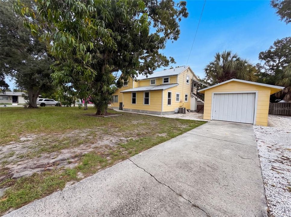 For Sale: $232,000 (3 beds, 2 baths, 1625 Square Feet)