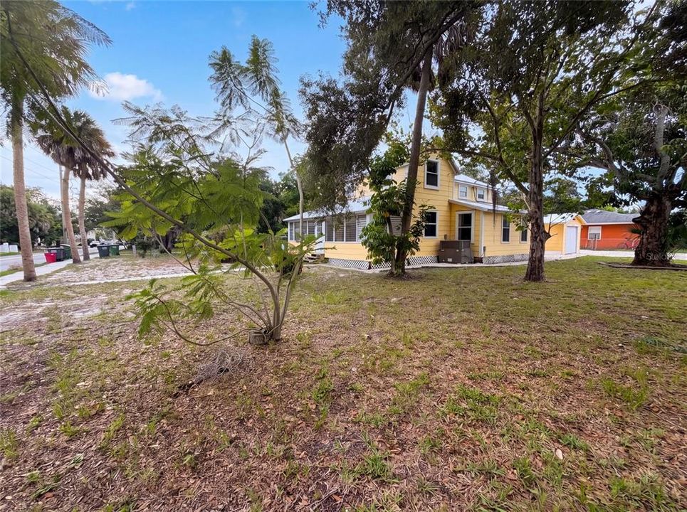 For Sale: $232,000 (3 beds, 2 baths, 1625 Square Feet)