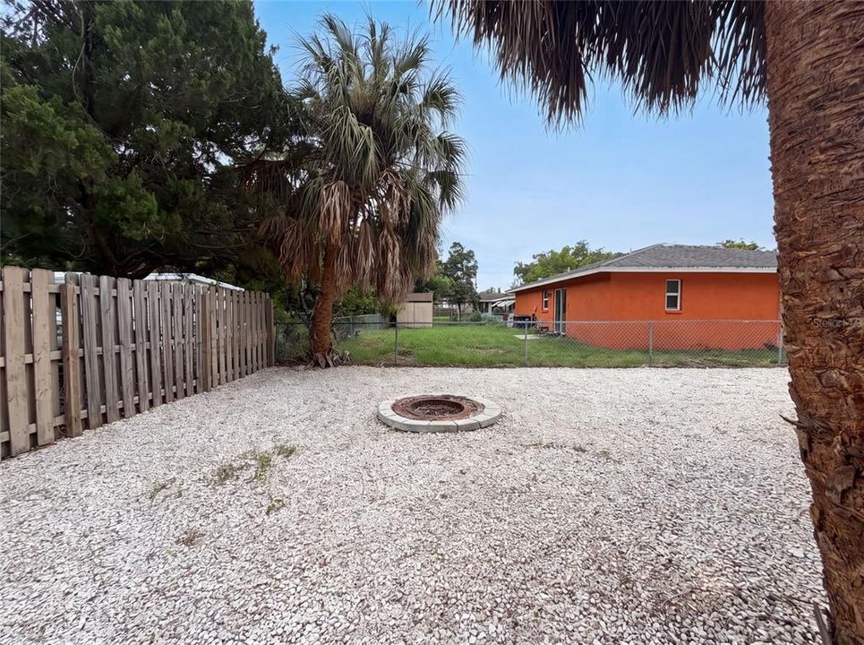 For Sale: $232,000 (3 beds, 2 baths, 1625 Square Feet)