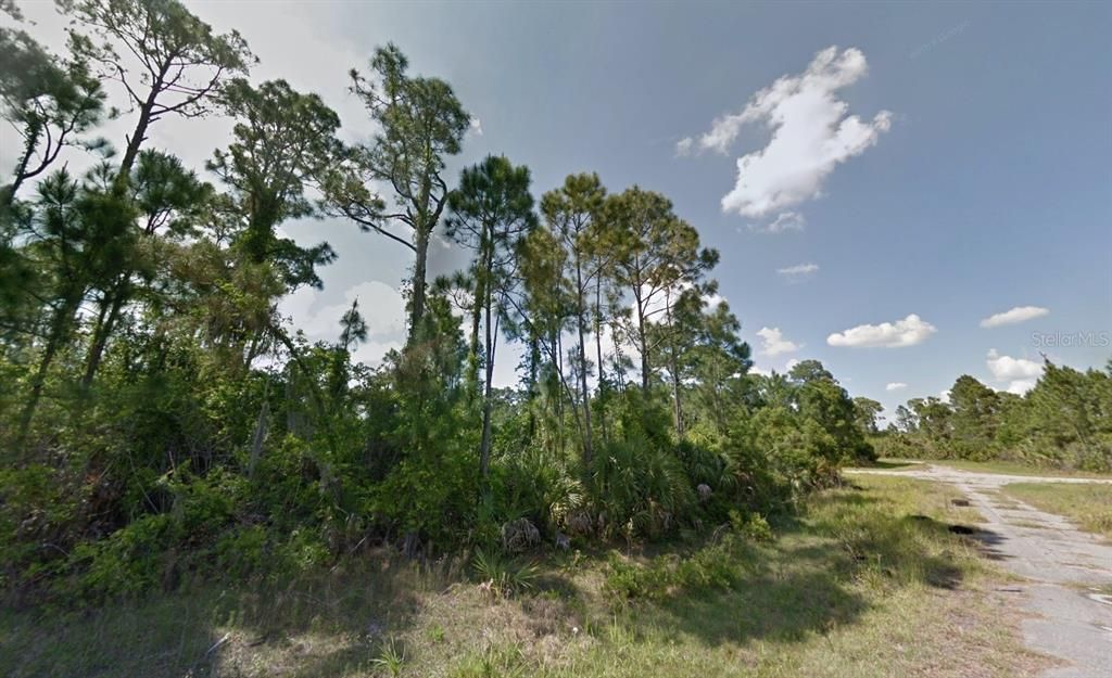 For Sale: $10,500 (0.24 acres)