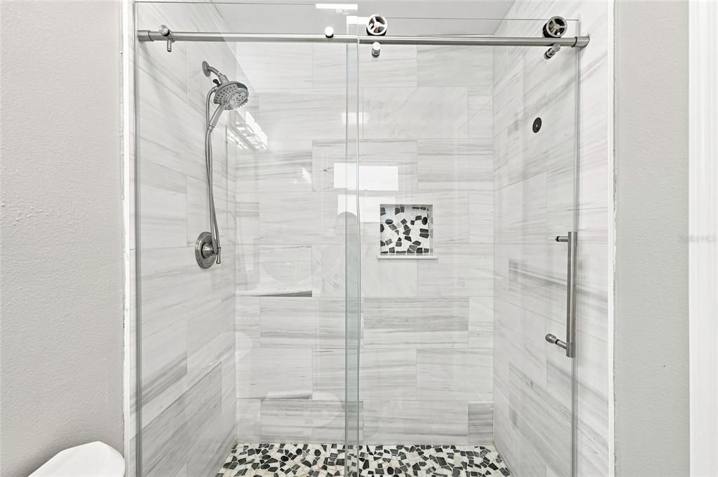 For Sale: $950,000 (4 beds, 3 baths, 2106 Square Feet)