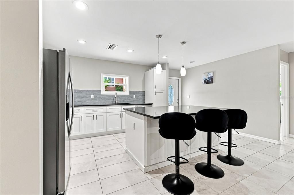 For Sale: $950,000 (4 beds, 3 baths, 2106 Square Feet)