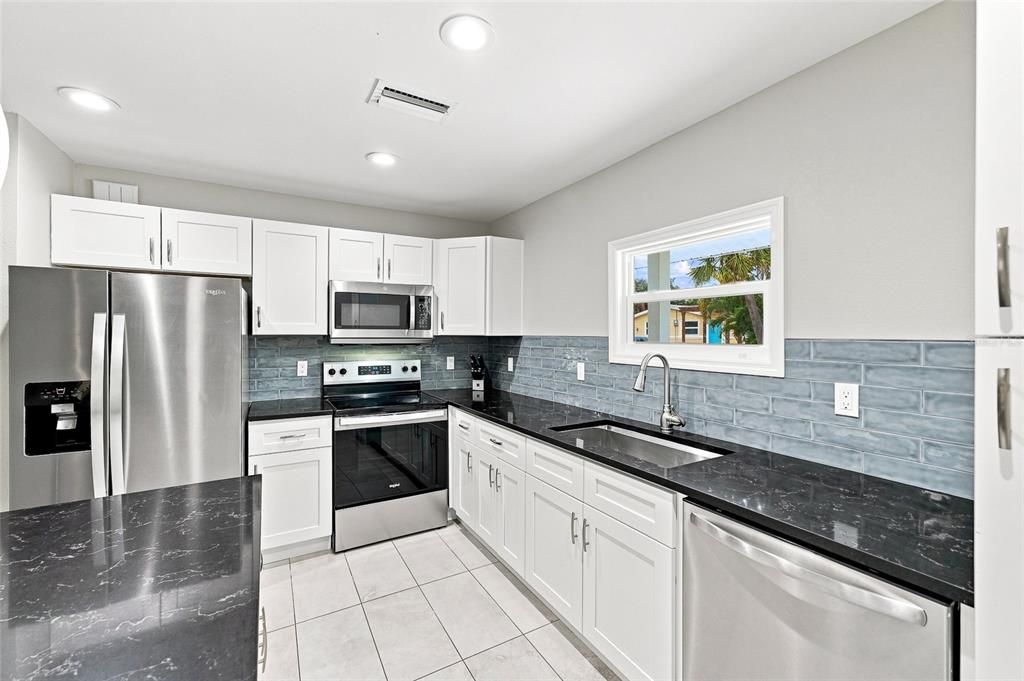 For Sale: $950,000 (4 beds, 3 baths, 2106 Square Feet)