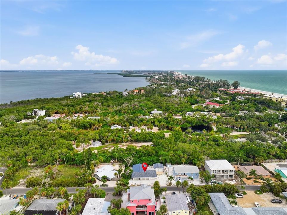 For Sale: $950,000 (4 beds, 3 baths, 2106 Square Feet)