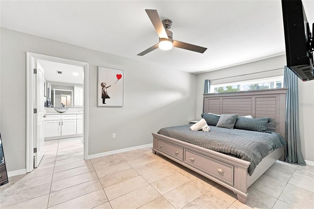 For Sale: $950,000 (4 beds, 3 baths, 2106 Square Feet)