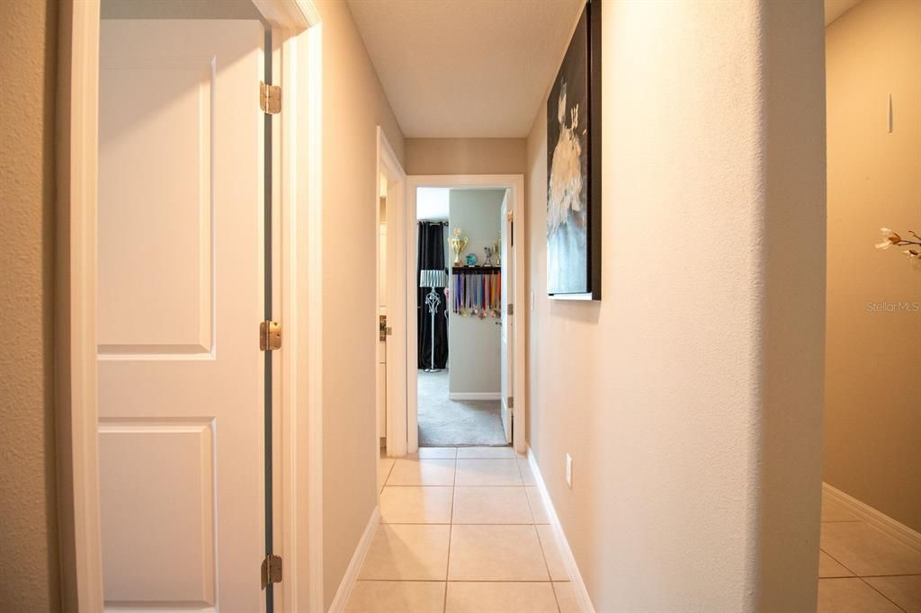 For Sale: $378,000 (4 beds, 2 baths, 1935 Square Feet)