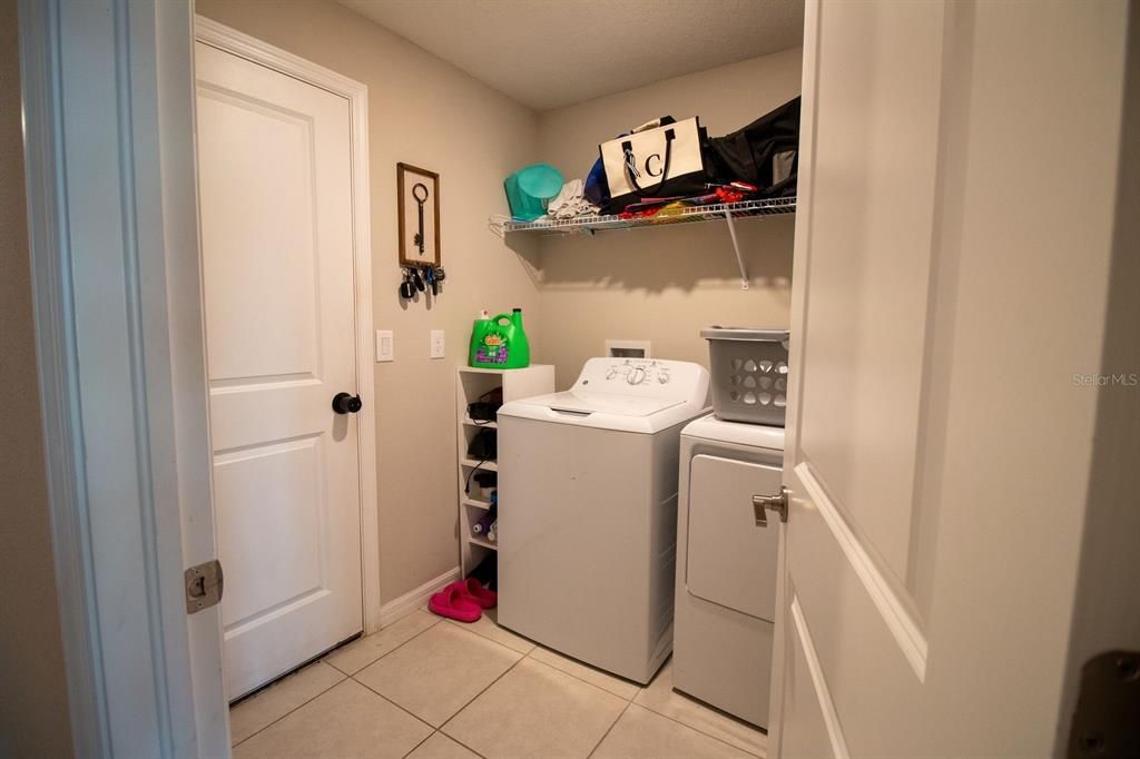 For Sale: $378,000 (4 beds, 2 baths, 1935 Square Feet)