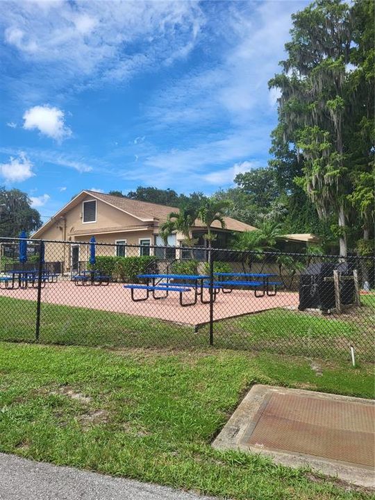For Sale: $242,500 (2 beds, 2 baths, 1000 Square Feet)