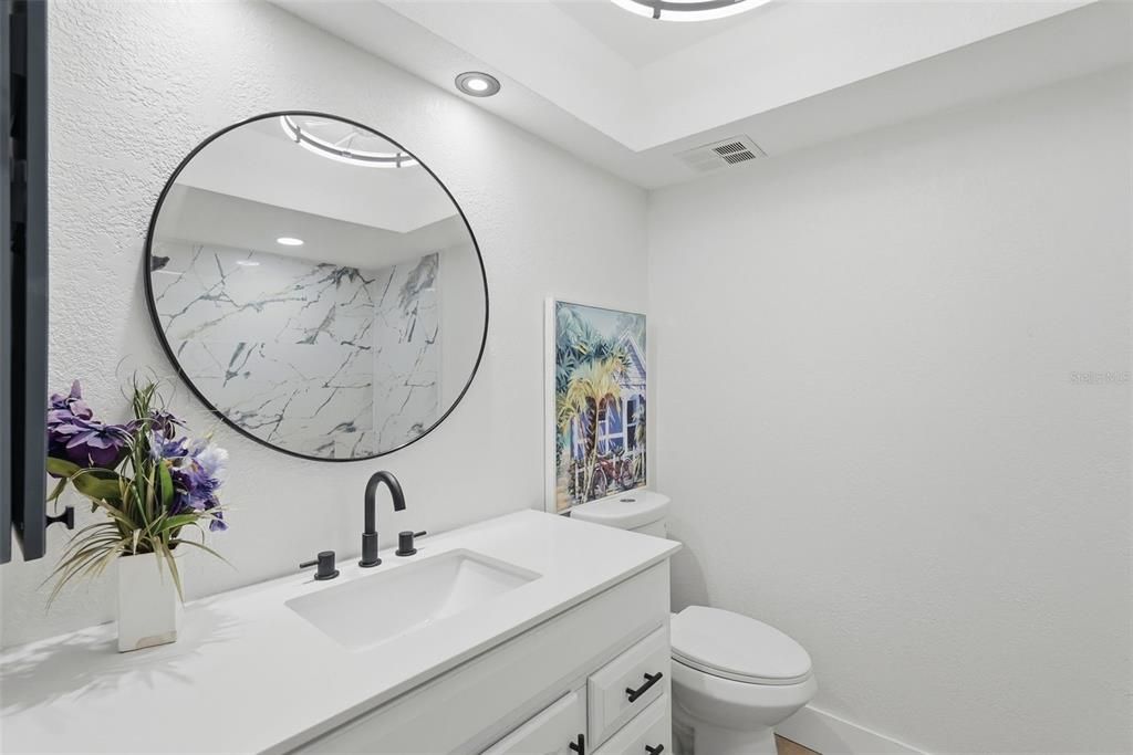For Sale: $242,500 (2 beds, 2 baths, 1000 Square Feet)