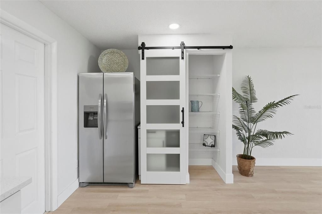 For Sale: $242,500 (2 beds, 2 baths, 1000 Square Feet)