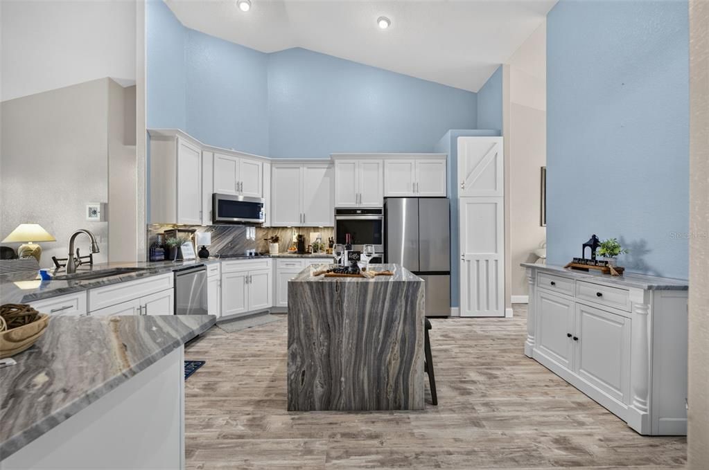 En Venta: $434,900 (3 camas, 2 baños, 2090 Pies cuadrados)
