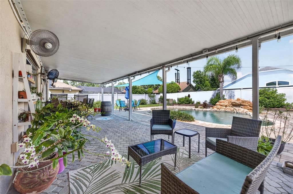 En Venta: $434,900 (3 camas, 2 baños, 2090 Pies cuadrados)