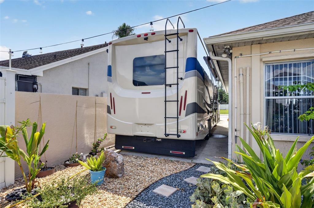 En Venta: $434,900 (3 camas, 2 baños, 2090 Pies cuadrados)