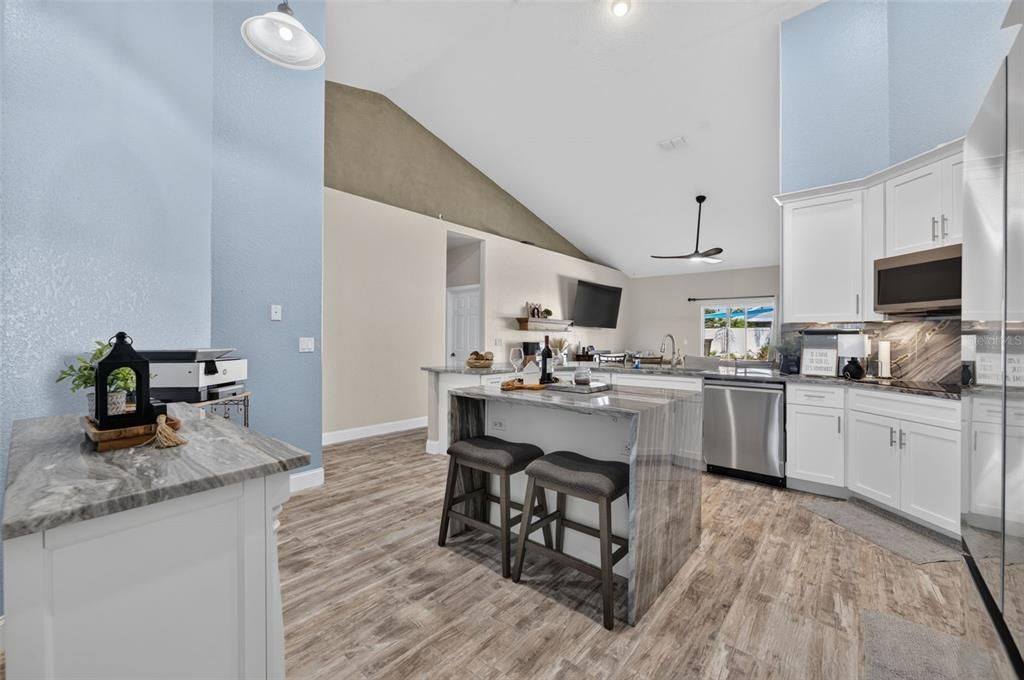 En Venta: $434,900 (3 camas, 2 baños, 2090 Pies cuadrados)
