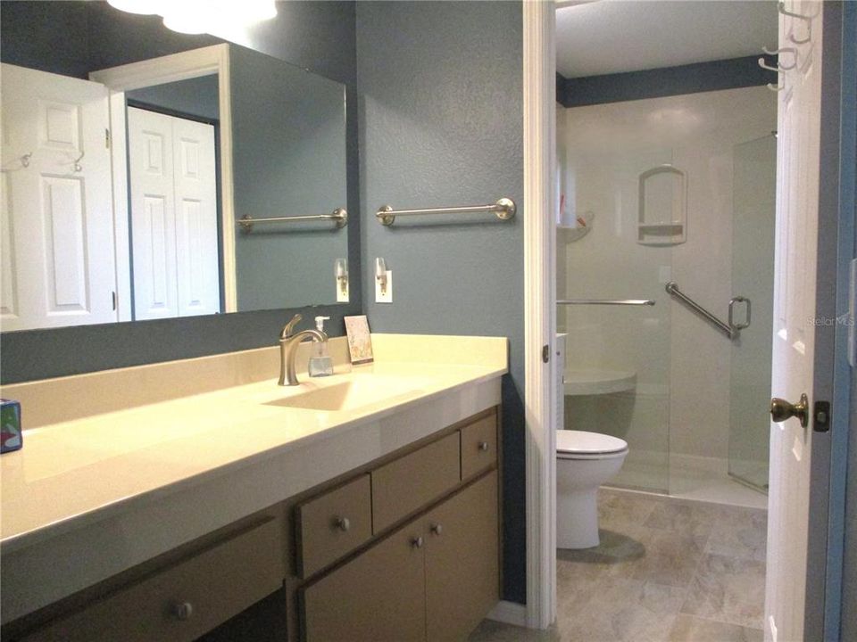 For Sale: $289,000 (2 beds, 2 baths, 1879 Square Feet)
