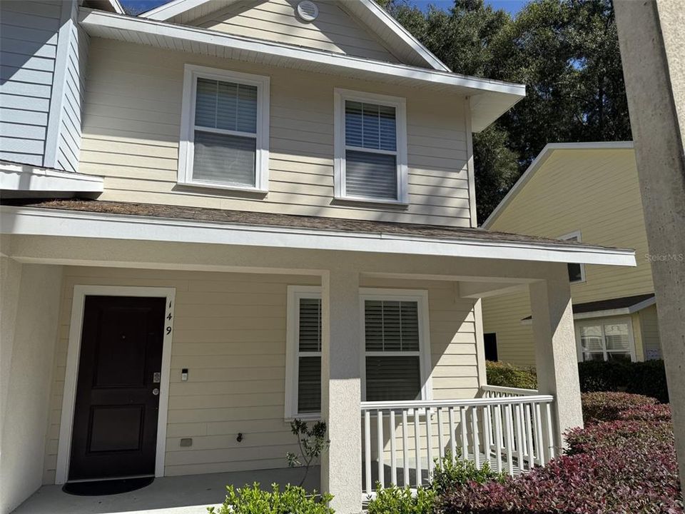 For Rent: $2,275 (3 beds, 2 baths, 1420 Square Feet)