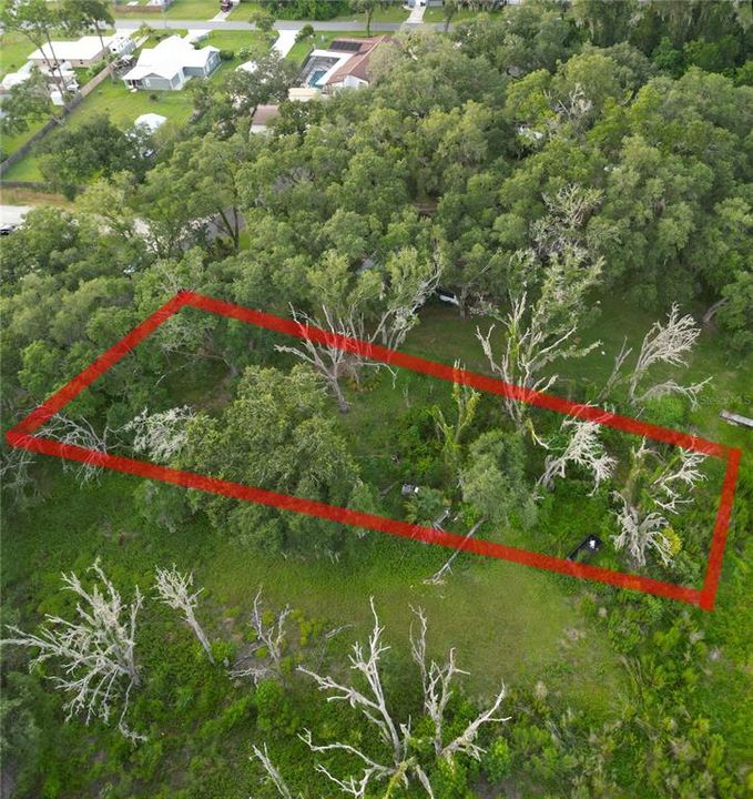 На продажу: $23,999 (0.49 acres)
