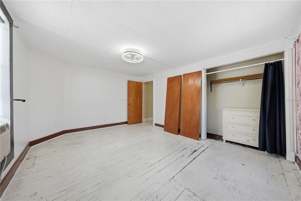 For Sale: $850,000 (0 beds, 0 baths, 1892 Square Feet)