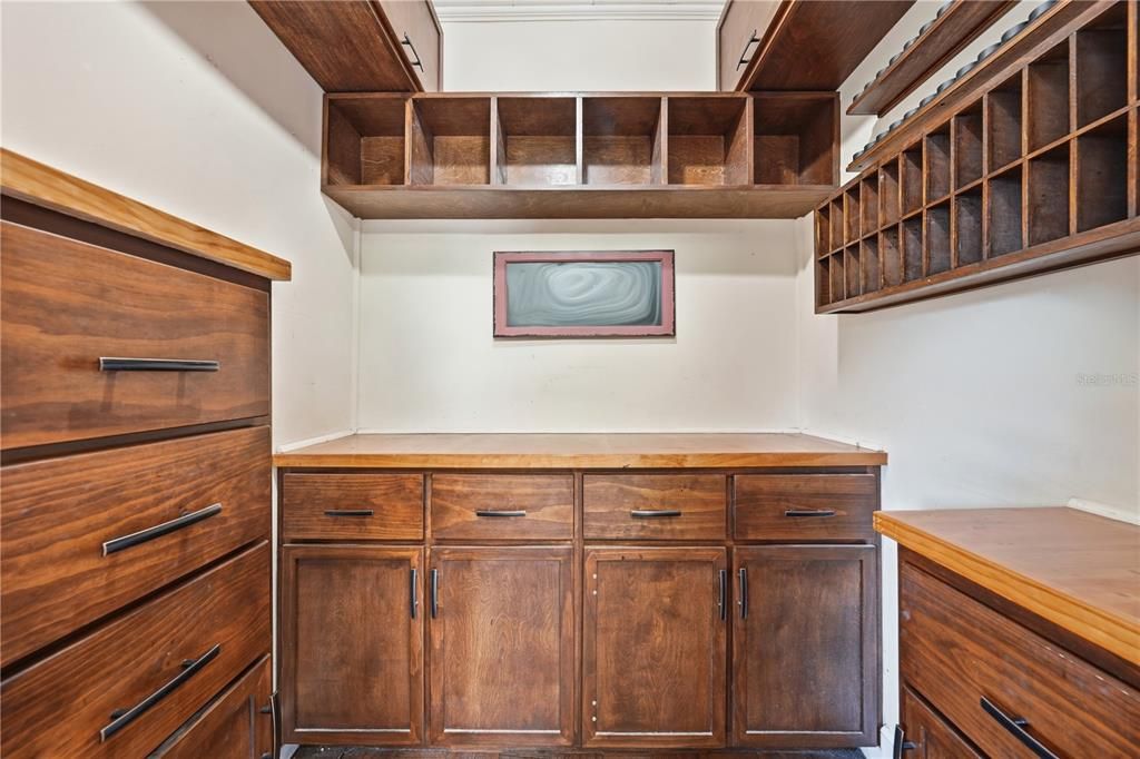 For Sale: $850,000 (0 beds, 0 baths, 1892 Square Feet)