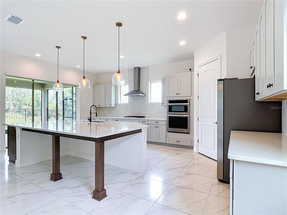 For Sale: $759,990 (4 beds, 4 baths, 3350 Square Feet)