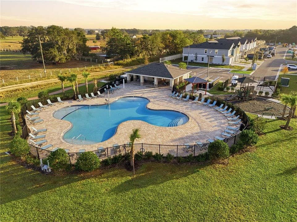 En Venta: $238,990 (3 camas, 2 baños, 1255 Pies cuadrados)