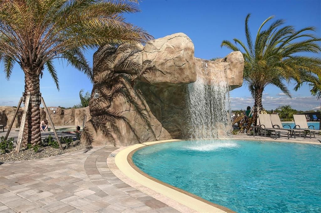 For Rent: $2,650 (2 beds, 2 baths, 1142 Square Feet)
